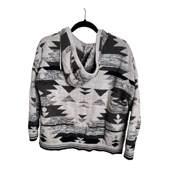 AMERICAN EAGLE Aztec V Neck Sweater Hoodie Size Medium - Picture 2 of 9